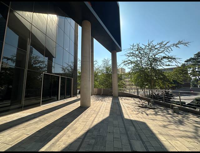 182M² OFFICE TO LET IN SANDTON CENTRAL